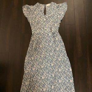 Emerald green flowered flowy dress NWOT